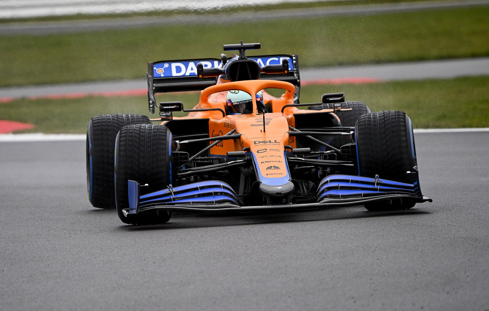 Gosip F1: Hulkenberg bersiap kembali? Vettel menjual mobil Ferrari